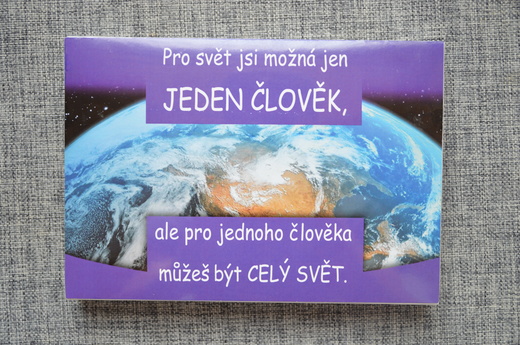 B010 Dárková bonboniéra - jeden člověk.JPG