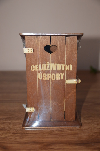 Pokladnička kadibudka - Celoživotní úspory.JPG