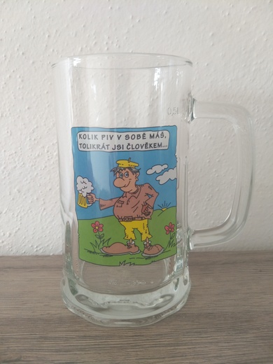 Půllitr skleněný (05).jpg